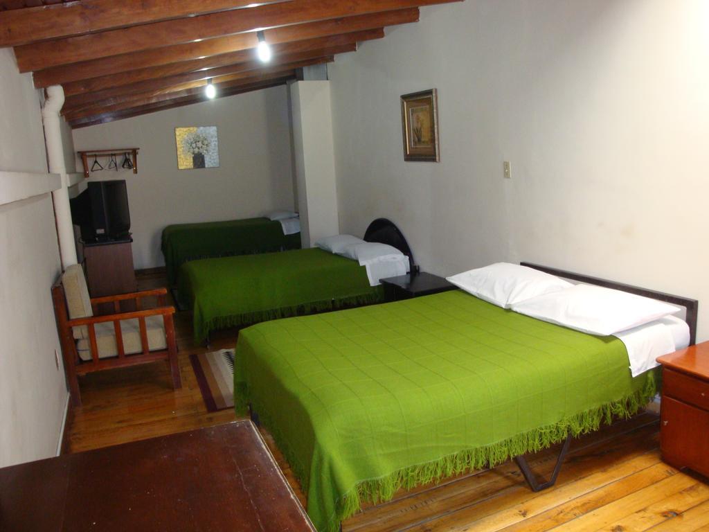 Hostal Santa Maria Gracia Quito Værelse billede